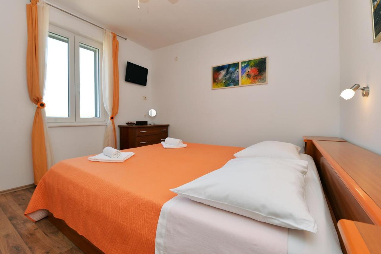 Vami With Sea View Apartment