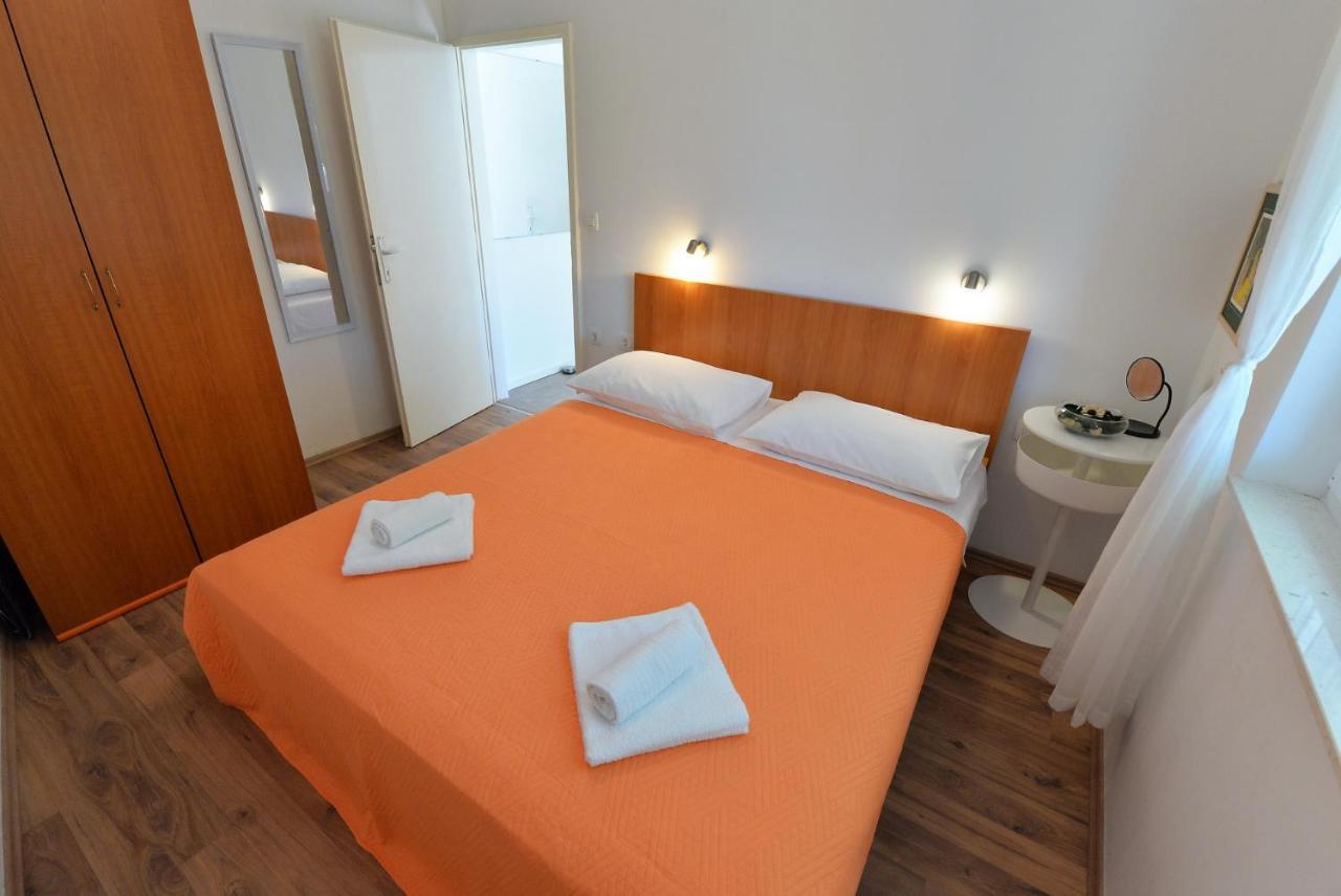 Apartment Vami With Sea View Murter